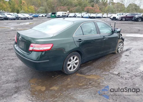 2011 Toyota Camry Le z USA, uszkodzony, nr VIN 4T1BF3EK8BU639981